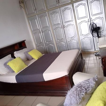 Appart Meuble Le Dakota Yaoundé Eksteriør billede